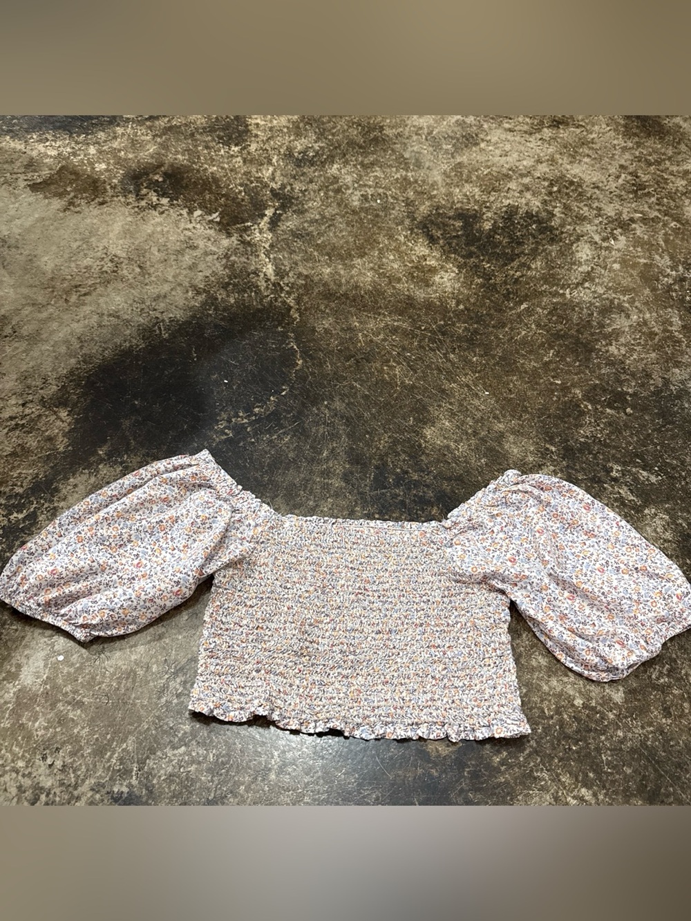 Altar'd State White Floral Smocked Puff Sleeve Cropped Blouse